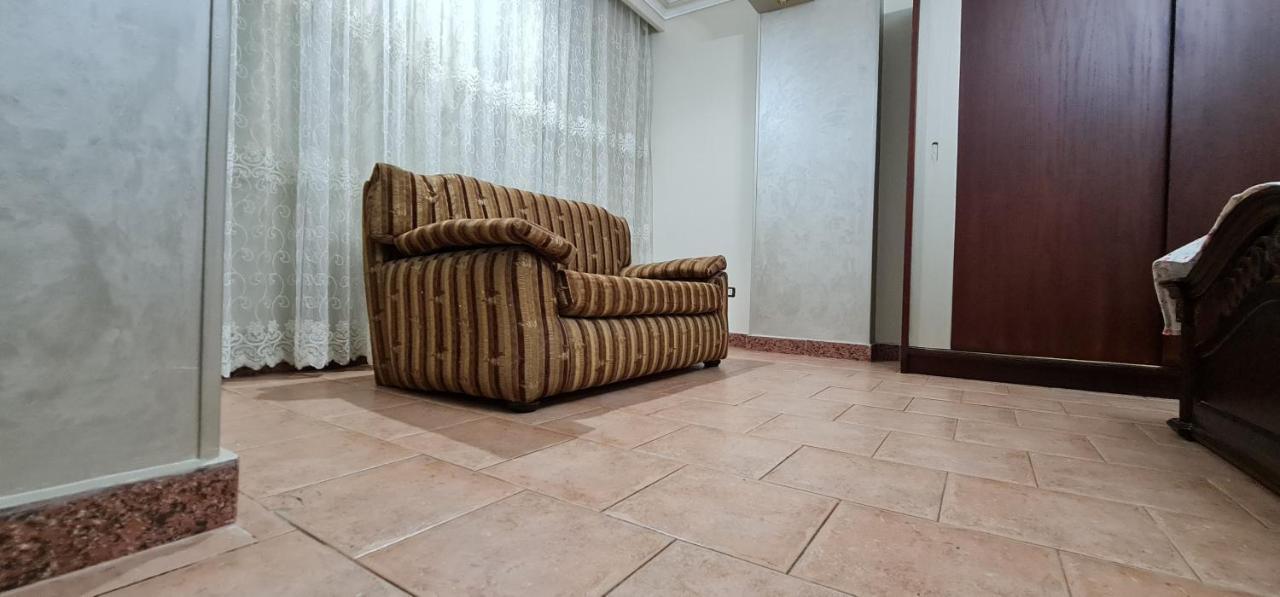 Comfy 2-Bedrooms Apartment In Cairo 44-2 المظهر الخارجي الصورة
